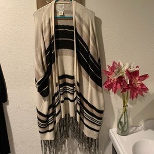 Billabong Sweater Poncho